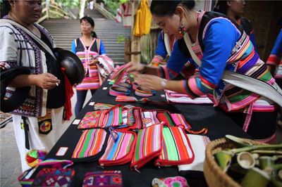 黨建引領(lǐng)新篇章 云投旅游以服務(wù)鑄魂，助推云南文旅萬(wàn)億級(jí)產(chǎn)業(yè)發(fā)展